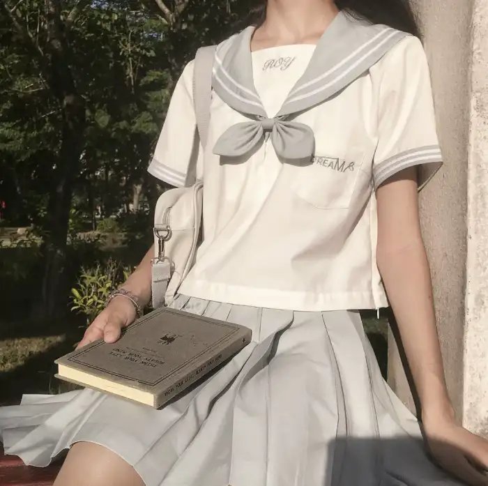 通往夏天的隧道，离别的出口